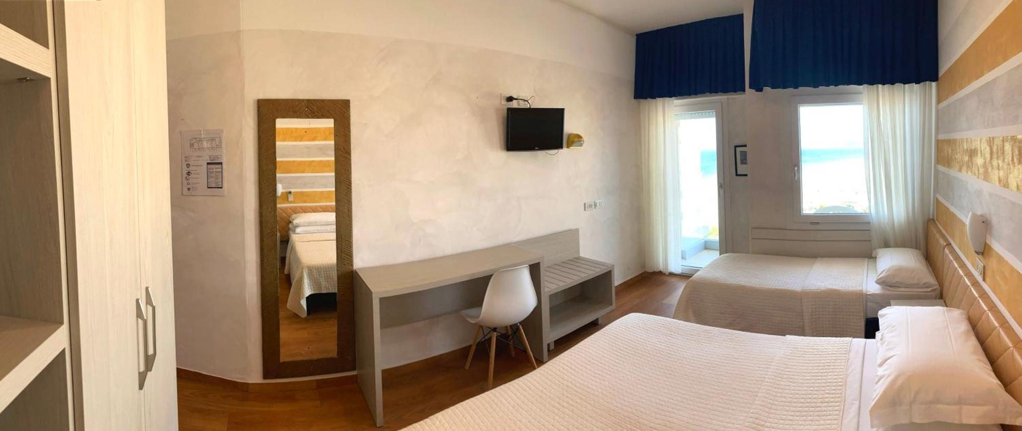 Hotel Diplomatic リッチョーネ エクステリア 写真