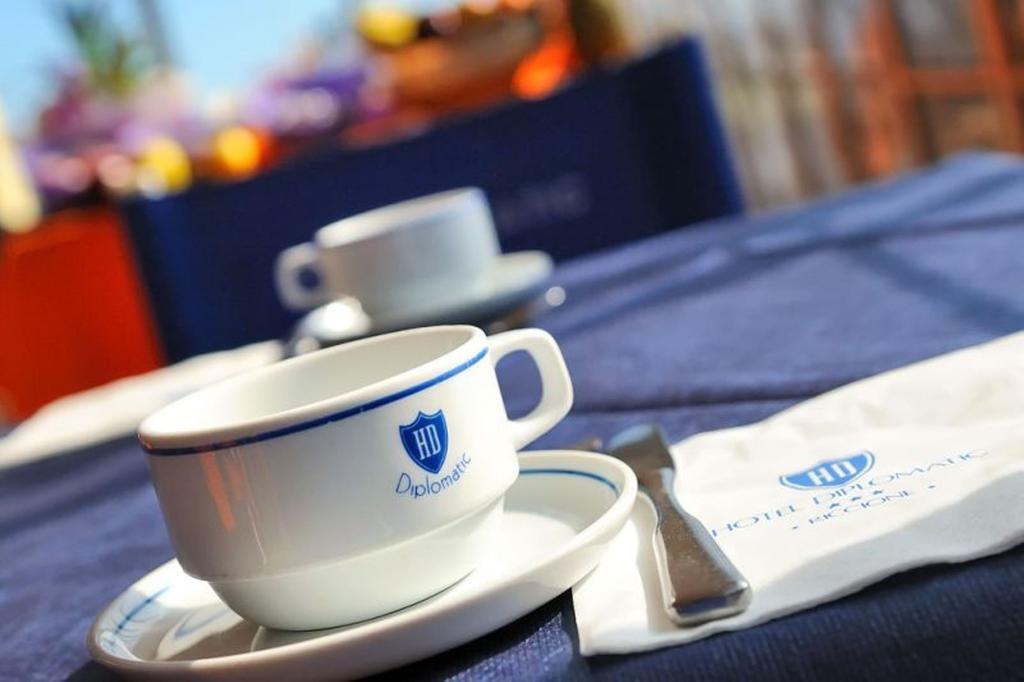 Hotel Diplomatic リッチョーネ エクステリア 写真