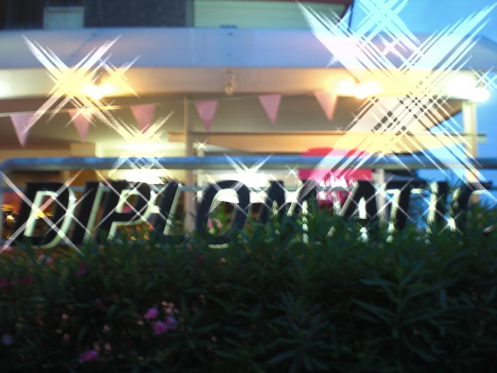Hotel Diplomatic リッチョーネ エクステリア 写真