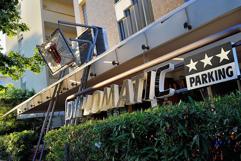 Hotel Diplomatic リッチョーネ エクステリア 写真