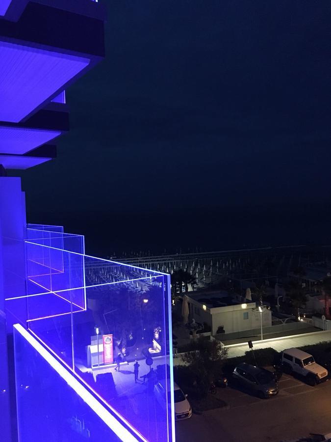Hotel Diplomatic リッチョーネ エクステリア 写真